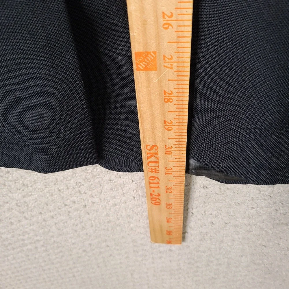 LaCrosse loose button